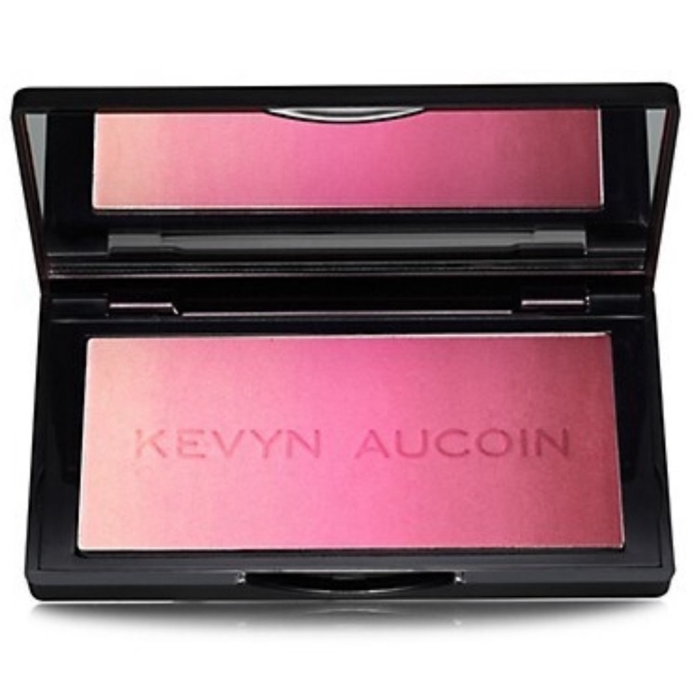 NWT Kevyn Aucoin The Neo-Blush 💖 Grapevine
